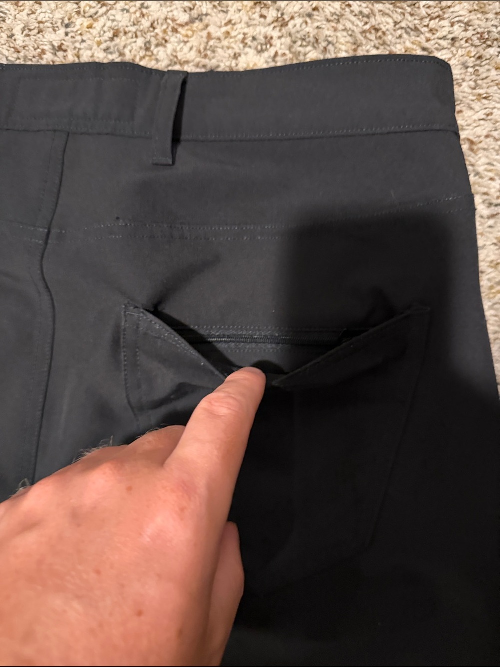 Abercrombie & Fitch Black Skinny Taper Pants. - Picture 4 of 4